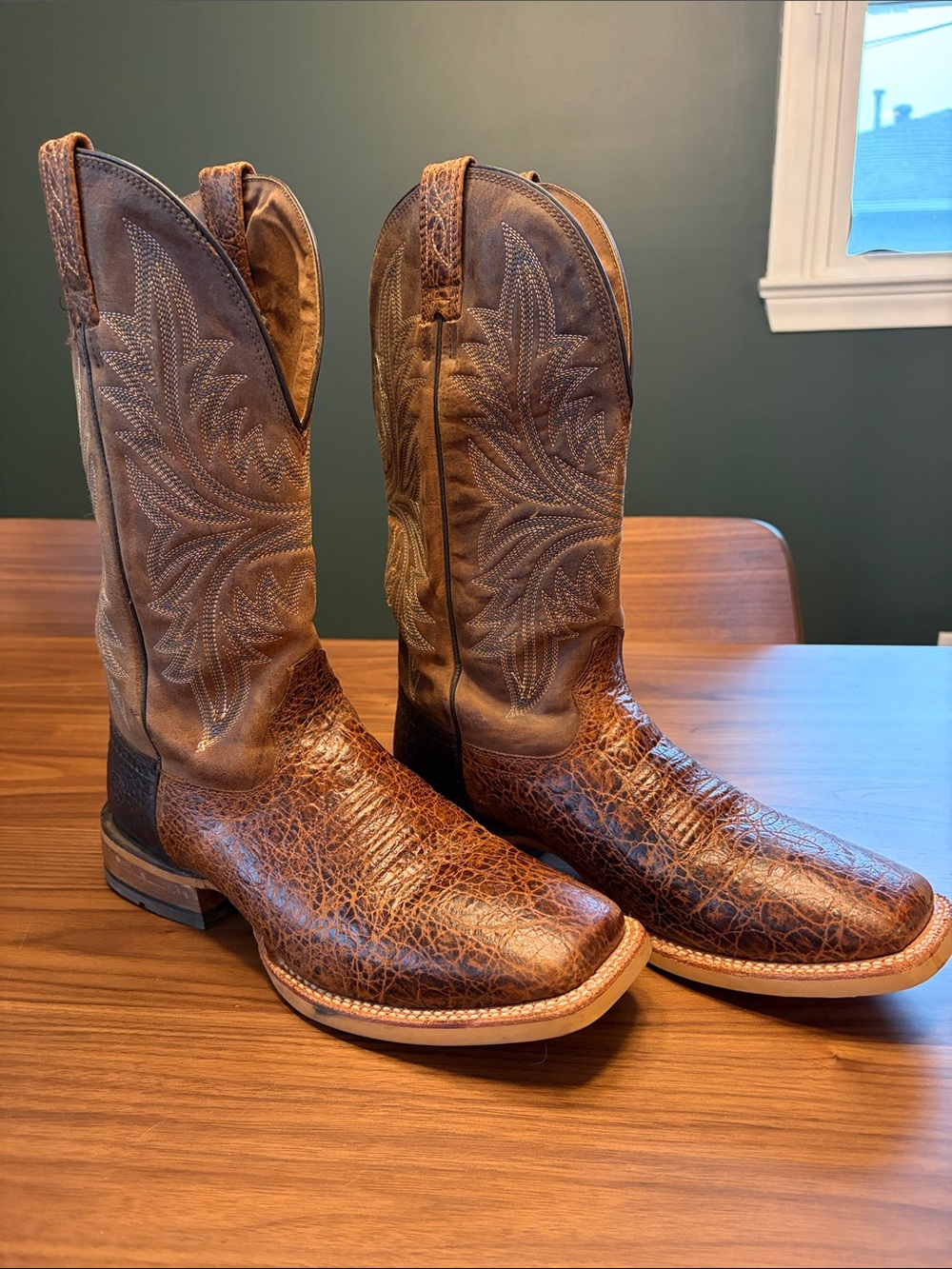 Men's Western Leather Cowboy Boots in Brown - Ariat ATS 9.5D